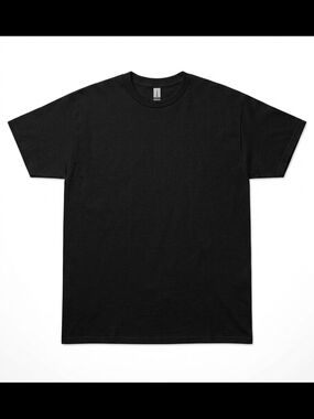 Gildan Black Short Sleeve Crewneck T-Shirt